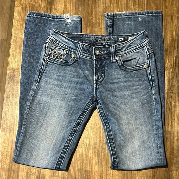 Miss Me Blue Embellished Designer Jeans. Sz 26 Boot - Picture 3 of 16